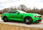 2015-ford-mustang-green02